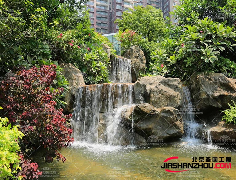 塑石假山.jpg 塑石假山