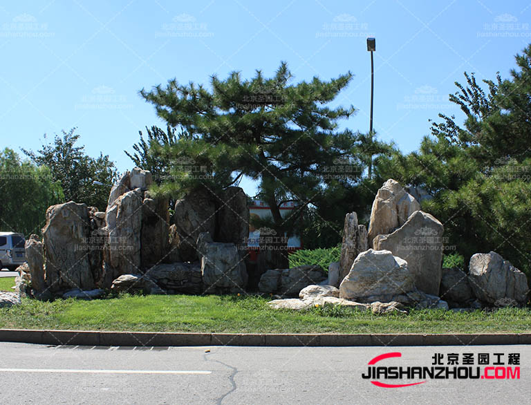 塑石假山.jpg 塑石假山