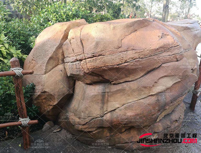 塑石假山.jpg 塑石假山