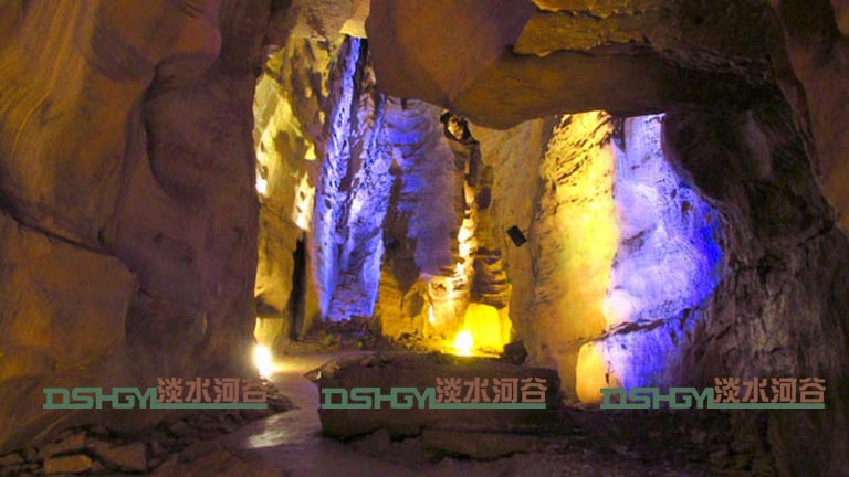 塑石假山.jpg 塑石假山.jpg