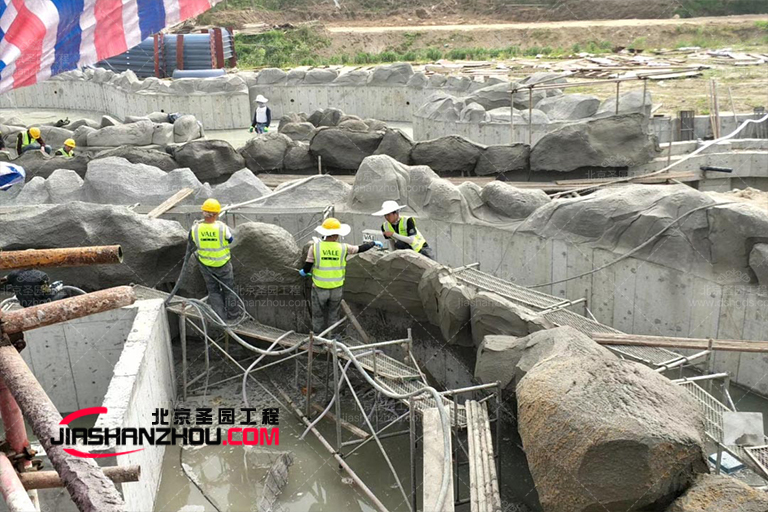 塑石假山水池.jpg 塑石假山水池.jpg