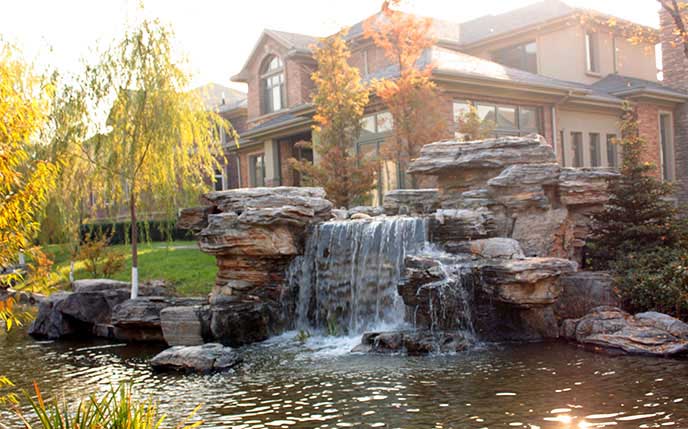 塑石假山.jpg 塑石假山.jpg