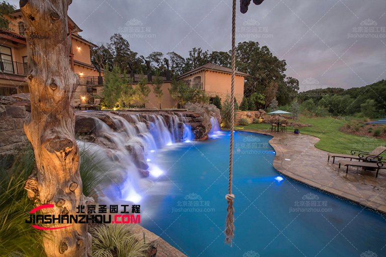 塑石假山.jpg 塑石假山.jpg