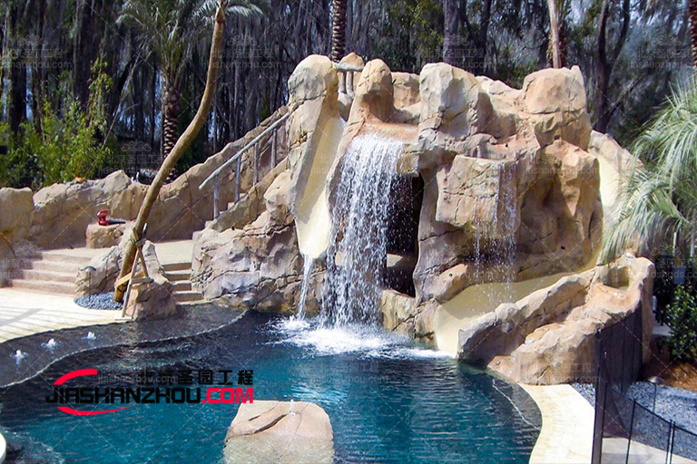 仿真假山.jpg 仿真假山.jpg