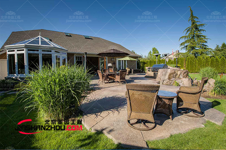 仿真假山.jpg 仿真假山